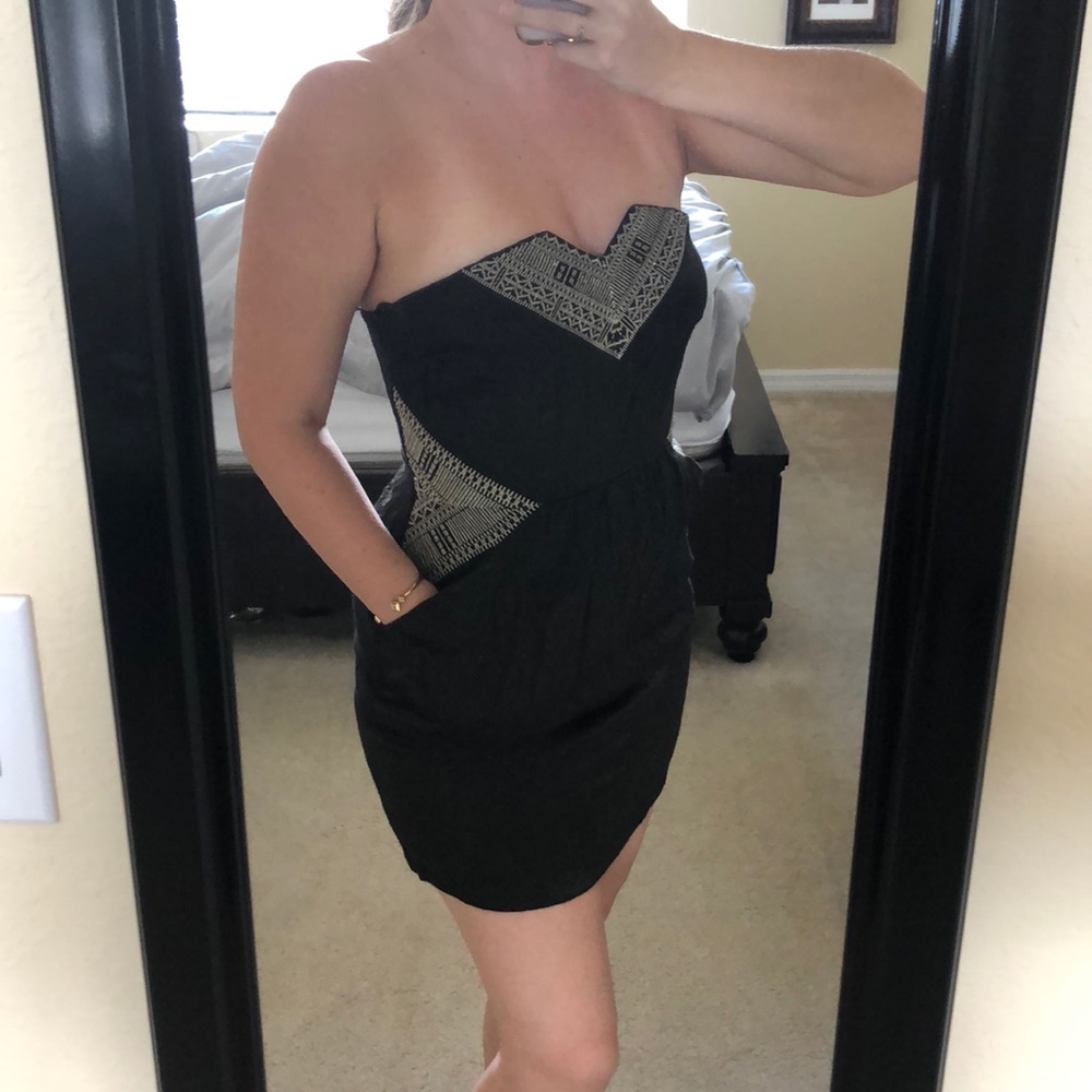 Dark green dress with pockets (strapless)
